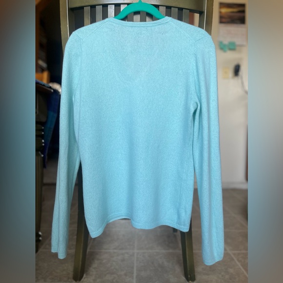 CASHMERE Charter Club Luxury 100% Cashmere women’s v-neck sweater size L - Picture 2 of 3